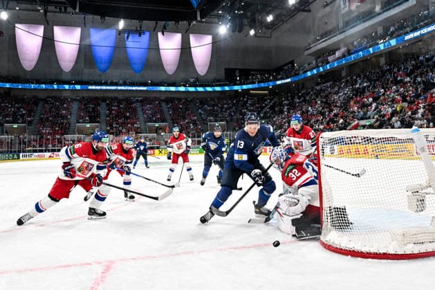 ZURICH, SWITZERLAND - MAY 28: Jesse Puljujarvi of Finland tries to score against goalkeeper Josef Korenar of Czechia during the 2026 IIHF Ice hockey, Eishockey World Championship, WM, Weltmeisterschaft Switzerland game between Finland and Czechia at Swiss Life Arena on May 28, 2026 in Zurich, Zurich. Zurich Swiss Life Arena Zurich Switzerland Copyright: xJustPictures.ch AndreaxBrancax jp-en-EuSpIm-JP7_ANB_FinCze_28052026_4908