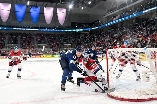ZURICH, SWITZERLAND - MAY 28: Jesse Puljujarvi of Finland tries to score against goalkeeper Josef Korenar of Czechia during the 2026 IIHF Ice hockey, Eishockey World Championship, WM, Weltmeisterschaft Switzerland game between Finland and Czechia at Swiss Life Arena on May 28, 2026 in Zurich, Zurich. Zurich Swiss Life Arena Zurich Switzerland Copyright: xJustPictures.ch AndreaxBrancax jp-en-EuSpIm-JP7_ANB_FinCze_28052026_5008