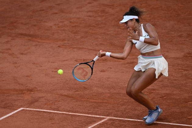 2026 French Open (Roland-Garros) - Day 5 PARIS, FRANCE - MAY 28: Egypt s Mayar Sherif and US Coco Gauff (not seen) compete during their women s singles match on day 5 of the French Open tennis tournament on Court Suzanne-Lenglen at the Roland-Garros Complex in Paris, France on May 28, 2026. Burak Akbulut Anadolu Paris France. Editorial use only. Please get in touch for any other usage.  Copyright: x2026xAnadoluxBurakxAkbulutx