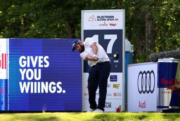 KITZBUEHEL, AUSTRIA - MAY 28: Big swing from JOHNSTON, Andrew (ENG, back) at the Austrian Alpine Open presented by Kitzbuehel Tirol, DP World TOUR, Round 1 on May 28, 2026 in Kitzbuehel, Austria.DP World Tour Austrian Alpine Open, Kitzbuehel, 28.05.2026 Tirol Austria Copyright: xPhotographer:xNilsxKoepkex