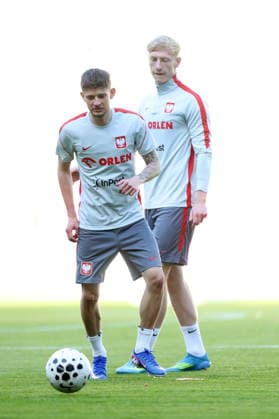 WROCLAW 28.05.2026 TRENING REPREZENTACJI POLSKI --- POLISH FOOTBALL national team, Nationalteam TRAINING SESSION SEBASTIAN SZYMANSKI OSKAR WOJCIK FOT. PIOTR KUCZA FOTOPYK NEWSPIX.PL --- newspix.pl POLAND OUT! 