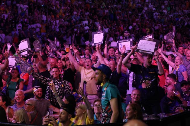BetMGM Premier League Darts 28MAY26 Luke Littler during the BetMGM Premier League darts at the O2 Arena, London, UK on 28 May 2026. London O2 Arena London UK Editorial use only , Copyright: xChrisxSargeantx PSI-24296-0017