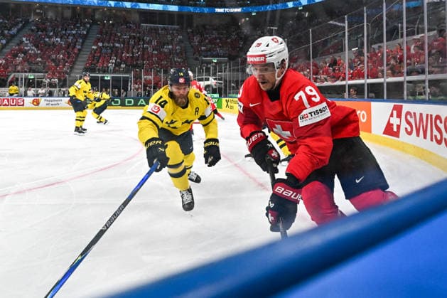 ZURICH, SWITZERLAND - MAY 28: Calvin Thurkauf of Switzerland in action chased by Mattias Ekholm of Sweden during the 2026 IIHF Ice hockey, Eishockey World Championship, WM, Weltmeisterschaft Switzerland game between Switzerland and Sweden at Swiss Life Arena on May 28, 2026 in Zurich, Zurich. Zurich Swiss Life Arena Zurich Switzerland Copyright: xJustPictures.ch AndreaxBrancax jp-en-EuSpIm-JP7_ANB_FinCze_28052026_5130