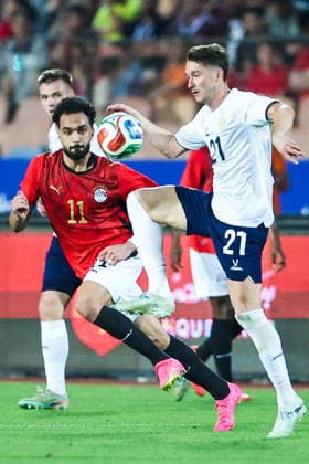 EGYPT, CAIRO - MAY 28, 2026: Egypt s Mostafa Mohamed (L) and Russia s Anton Miranchuk fight for the ball in a friendly football match between Egypt and Russia at the Cairo International Stadium Friendly Football Match: Egypt Vs Russia  - ZUMAt113 20260528_zaa_t113_899 Copyright: xPeterxKovalevx