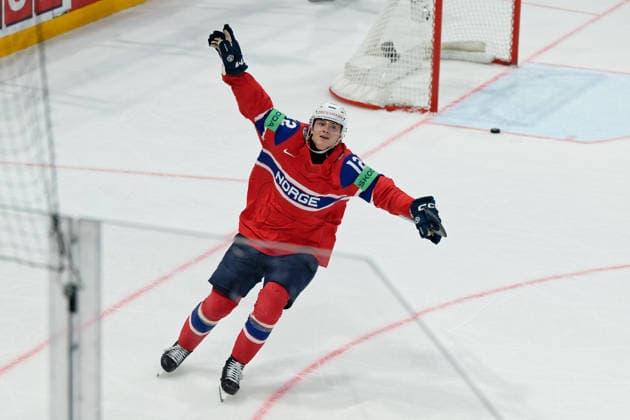 Fribourg, Switzerland - May 28 : Noah Steen of Norway celebrates after scoring his team s second goal during the 2026 IIHF Ice hockey, Eishockey World Championship, WM, Weltmeisterschaft Switzerland Quarter Final match between Norway and Latvia at BCF Arena on May 28 , 2026 in Fribourg, Switzerland.  Copyright: xGiuseppexVelletrix Sportspressphoto_SPR156392