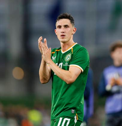 28th May 2026; Aviva Stadium, Dublin, Ireland; International Friendly, Länderspiel, Nationalmannschaft Football, Republic of Ireland versus Qatar; Jamie McGrath of Ireland shows his appreciation to the supporters PeterxFitzpatrick