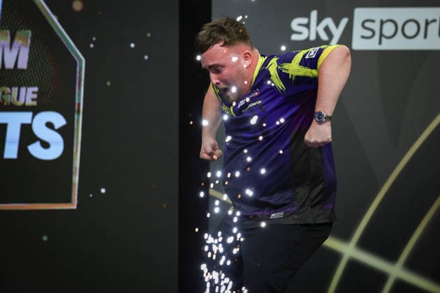 2026 BetMGM Premier League Darts, Final, London Luke Littler reacts after winning the 2026 BetMGM Premier League Darts Final at The O2 Arena, London, England on 28 May 2026 Credit: Ian Stephen Every Second Media Editorial use only. All images are copyright Every Second Media Limited. No images may be reproduced without prior permission. Copyright: xIMAGO EveryxSecondxMediax ESM-2016-0052 IanxStephenx xEveryxSecondxMediax