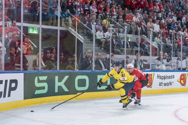 28 05 2026, Zurich, Swiss Life Arena, Ice hockey, Eishockey World Championships: Switzerland - Sweden, 41 Ivar Stenberg (Sweden), 28 Timo Meier (Switzerland) Zurich Swiss Life Arena Zurich Switzerland Copyright: xJustPictures.ch StefanxEmchx jp-de-StEm-DSC0169720260528