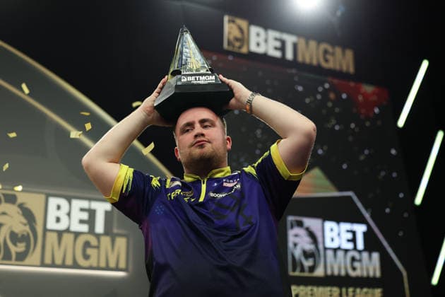 RECORD DATE NOT STATED 28th May 2026, The 02 Arena, London, England; 2026 PDC Bet MGM Premier League Darts Final; Luke Littler lifts the trophy after winning the final against Luke Humphries HenningxvonxJagow