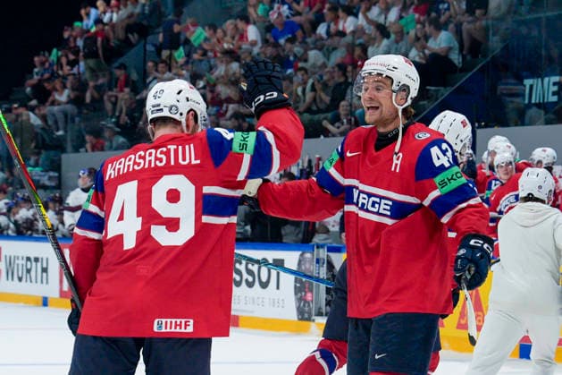 FRIBOURG, SWITZERLAND - MAY 28: Christian Kaasastul of Norway L) and Max Krogdahl of Norway celebrates empty net goal by Noah Steen of Norway not showed) during the 2026 IIHF Ice hockey, Eishockey World Championship, WM, Weltmeisterschaft Switzerland game between Norway and Latvia at BCF Arena on May 28, 2026 in Fribourg, Fribourg. Fribourg BCF Arena Fribourg Switzerland Copyright: xJustPictures.ch JarixPestelaccix jp-en-EuSpIm-JP6_JAR_Norway_Latvia_28May2026_00161