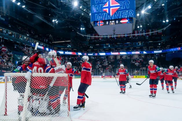 FRIBOURG, SWITZERLAND - MAY 28: Norway defeats Latvia and advances to the semifinals, during the 2026 IIHF Ice hockey, Eishockey World Championship, WM, Weltmeisterschaft Switzerland game between Norway and Latvia at BCF Arena on May 28, 2026 in Fribourg, Fribourg. Fribourg BCF Arena Fribourg Switzerland Copyright: xJustPictures.ch JarixPestelaccix jp-en-EuSpIm-JP6_JAR_Norway_Latvia_28May2026_00168