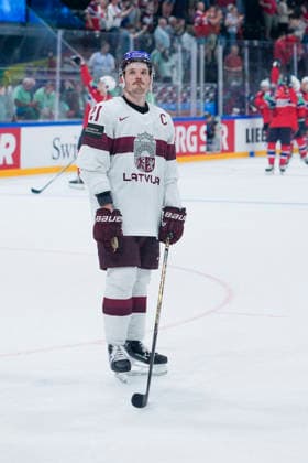 FRIBOURG, SWITZERLAND - MAY 28: Rudolfs Balcers of Latvia visibly saddened and emotional after the loss against Norway during the 2026 IIHF Ice hockey, Eishockey World Championship, WM, Weltmeisterschaft Switzerland game between Norway and Latvia at BCF Arena on May 28, 2026 in Fribourg, Fribourg. Fribourg BCF Arena Fribourg Switzerland Copyright: xJustPictures.ch JarixPestelaccix jp-en-EuSpIm-JP6_JAR_Norway_Latvia_28May2026_00217