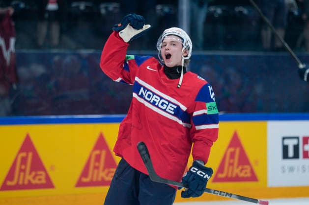 FRIBOURG, SWITZERLAND - MAY 28: Noah Steen celebrates victory during the 2026 IIHF Ice hockey, Eishockey World Championship, WM, Weltmeisterschaft Switzerland game between Norway and Latvia at BCF Arena on May 28, 2026 in Fribourg, Fribourg. Fribourg BCF Arena Fribourg Switzerland Copyright: xJustPictures.ch JarixPestelaccix jp-en-EuSpIm-JP6_JAR_Norway_Latvia_28May2026_00223