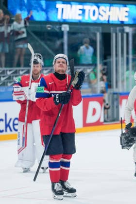 FRIBOURG, SWITZERLAND - MAY 28: Johannes Johannesen of Norway thanks the fans after the 2026 IIHF Ice hockey, Eishockey World Championship, WM, Weltmeisterschaft Switzerland game between Norway and Latvia at BCF Arena on May 28, 2026 in Fribourg, Fribourg. Fribourg BCF Arena Fribourg Switzerland Copyright: xJustPictures.ch JarixPestelaccix jp-en-EuSpIm-JP6_JAR_Norway_Latvia_28May2026_00234