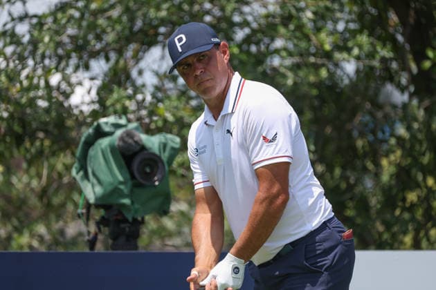 FORT WORTH, TX - MAY 28: Gary Woodland (USA) hits from the 9th tee during the Charles Schwab Challenge on May 28, 2026 at Colonial Country Club in Fort Worth, TX. (Photo by George Walker Icon Sportswire) GOLF: MAY 28 PGA, Golf Herren Charles Schwab Challenge EDITORIAL USE ONLY Icon26052839