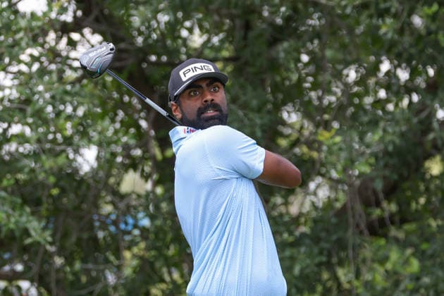 FORT WORTH, TX - MAY 28: Sahith Theegala (USA) hits from the 9th tee during the Charles Schwab Challenge on May 28, 2026 at Colonial Country Club in Fort Worth, TX. (Photo by George Walker Icon Sportswire) GOLF: MAY 28 PGA, Golf Herren Charles Schwab Challenge EDITORIAL USE ONLY Icon26052850