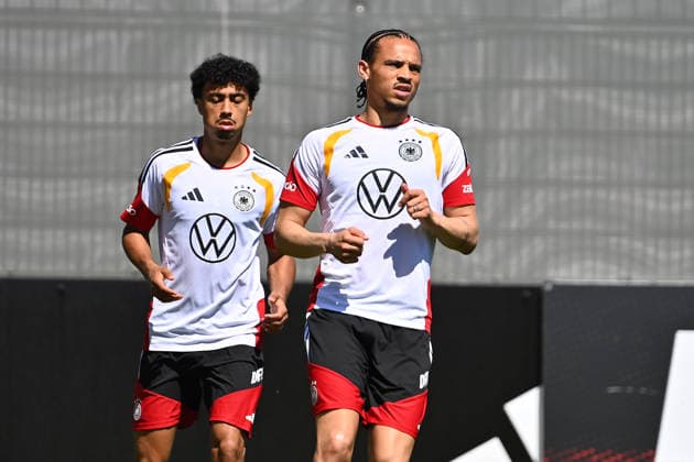 Leroy SANE (GER), hi.li:Nathaniel BROWN (GER). Deutsche Fussball Nationalmannschaft,WM Vorbereitung, Trainingslager in Herzogenaurach am 28.05.2026.