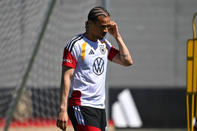 Leroy SANE (GER), Gestik,skeptisch, Aktion,Einzelbild,angeschnittenes Einzelmotiv,Halbfigur,halbe Figur. Deutsche Fussball Nationalmannschaft,WM Vorbereitung, Trainingslager in Herzogenaurach am 28.05.2026.
