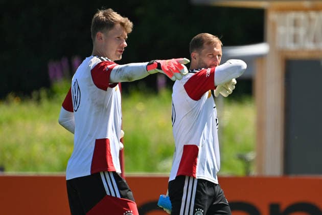 Torwart Alexander NUEBEL (GER), Torwart Oliver BAUMANN (GER). Deutsche Fussball Nationalmannschaft,WM Vorbereitung, Trainingslager in Herzogenaurach am 28.05.2026.