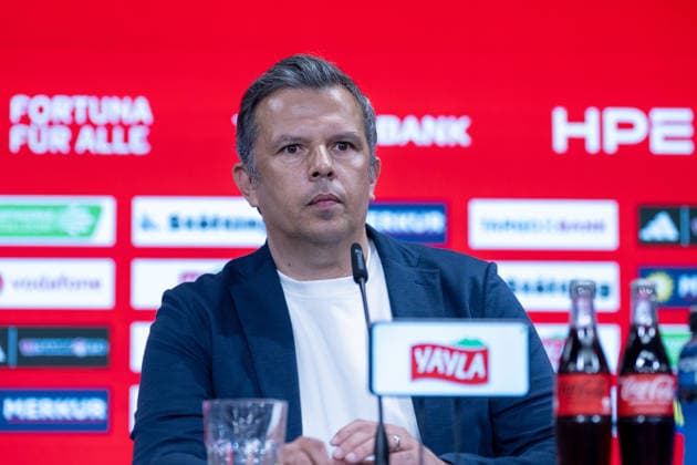 Samir Arabi (Fortuna Duesseldorf, Sportvorstand) hat zur PK Platz genommen. Pressekonferenz Fortuna Duesseldorf, Vorstellung des neuen Sportvorstandes, 3. Liga, Fussball, Saison 2026 2027, 28.05.2026 Pressekonferenz Fortuna Duesseldorf, 3. Liga, Saison 2025 2026, 29.05.2026 Duesseldorf Copyright: xEibner-Pressefoto ThomasxHaeslerx EP_THR