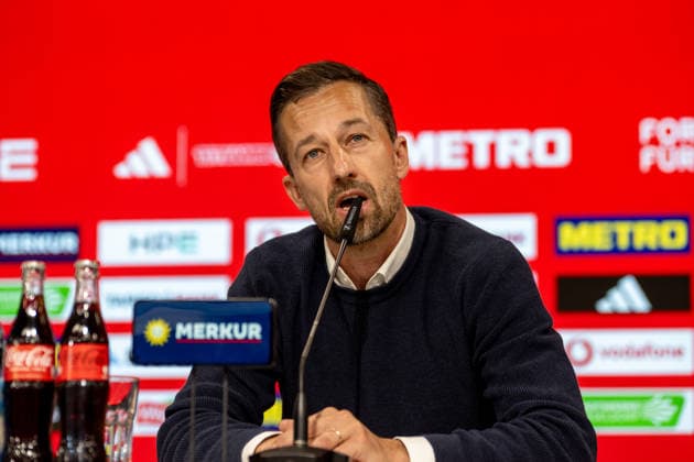 Bjoern Borgerding (Fortuna Duesseldorf, Aufsichtsratsvorsitzende) nimmt Stellung auf der PK zur den Fragen der Journalisten. Pressekonferenz Fortuna Duesseldorf, Vorstellung des neuen Sportvorstandes, 3. Liga, Fussball, Saison 2026 2027, 28.05.2026 Pressekonferenz Fortuna Duesseldorf, 3. Liga, Saison 2025 2026, 29.05.2026 Duesseldorf Copyright: xEibner-Pressefoto ThomasxHaeslerx EP_THR