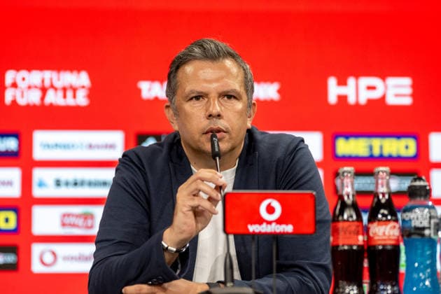 Samir Arabi (Fortuna Duesseldorf, Sportvorstand) nimmt Stellung auf der PK zur den Fragen der Journalisten. Pressekonferenz Fortuna Duesseldorf, Vorstellung des neuen Sportvorstandes, 3. Liga, Fussball, Saison 2026 2027, 28.05.2026 Pressekonferenz Fortuna Duesseldorf, 3. Liga, Saison 2025 2026, 29.05.2026 Duesseldorf Copyright: xEibner-Pressefoto ThomasxHaeslerx EP_THR