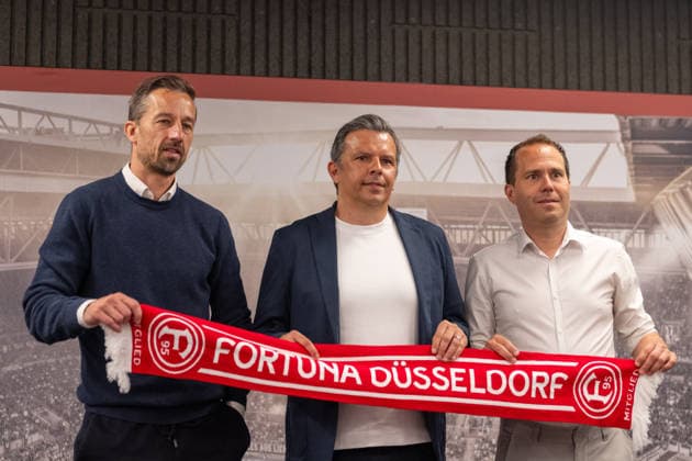 v. links: Bjoern Borgerding (Fortuna Duesseldorf, Aufsichtsratsvorsitzende), Samir Arabi (Fortuna Duesseldorf, Sportvorstand) und Sebastian Fuchs (Fortuna Duesseldorf, stv. Vorsitzender) nach der PK. Pressekonferenz Fortuna Duesseldorf, Vorstellung des neuen Sportvorstandes, 3. Liga, Fussball, Saison 2026 2027, 28.05.2026 Pressekonferenz Fortuna Duesseldorf, 3. Liga, Saison 2025 2026, 29.05.2026 Duesseldorf Copyright: xEibner-Pressefoto ThomasxHaeslerx EP_THR