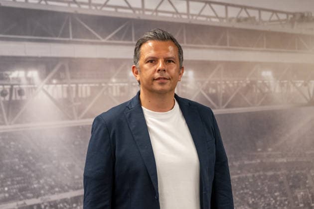 Samir Arabi (Fortuna Duesseldorf, Sportvorstand) stellt sich den Fotografen nach der PK. Pressekonferenz Fortuna Duesseldorf, Vorstellung des neuen Sportvorstandes, 3. Liga, Fussball, Saison 2026 2027, 28.05.2026 Pressekonferenz Fortuna Duesseldorf, 3. Liga, Saison 2025 2026, 29.05.2026 Duesseldorf Copyright: xEibner-Pressefoto ThomasxHaeslerx EP_THR
