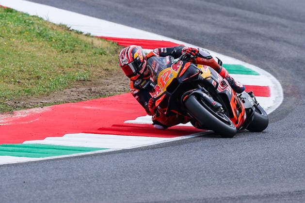MotoGP GP7 Brembo Grand Prix of Italy - Free Practice - Mugello Circuit 29 05 2026 Maverick Vinales of Spain and Red Bull KTM Tech3 seen during MotoGP GP7 Brembo Grand Prix of Italy - Free Practice at Mugello Circuit in Scarperia e San Piero, Italy Copyright: xBEAUTIFULxSPORTS Carabellix