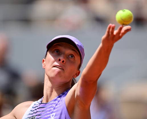 2026 French Open (Roland-Garros) - Day 6 PARIS, FRANCE - MAY 29: Iga Swiatek of Poland in action against Magda Linette of Poland in the Women s Singles third round match on Day Six of the 2026 French Open at Roland Garros in Paris, France on May 29, 2026. Mustafa Yalcin Anadolu Paris France. Editorial use only. Please get in touch for any other usage.  Copyright: x2026xAnadoluxMustafaxYalcinx