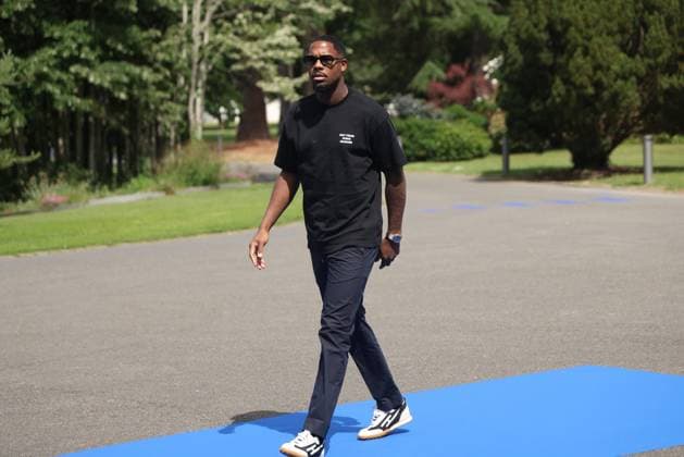LES BLEUS A CLAIREFONTAINE PHOTOPQR LE PARISIEN Jean-Baptiste Quentin (Staff) ; ; 29 05 2026 ; Vendredi 29 mai 2026 Centre d entrainement de l équipe de France de football de Clairefontaine Arrivée des joueurs - Mike Maignan France team a national training center in Clairefontaine, France, on may 29th 2026