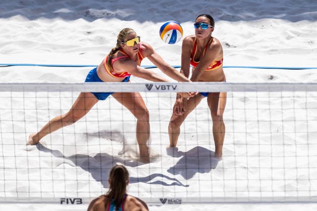 L-R Teegan Van Gunst, Piper Ferch (USA) during the match Valerie Dvornikova and Veronika Kleiblova from Czech Republic vs Piper Ferch and Teegan Van Gunst from USA at the Pro Tour, Beach volleyball, Beachvolleyball tournament of Elite category, Ostrava, Czech Republic, May 29, 2026. (CTKxPhoto VladimirxPrycek) CTKPhotoP2026052904409  CTKPhotoP2026052904409