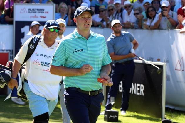KITZBUEHEL, AUSTRIA - MAY 29: Local Hero STRAKA, Sepp (AUT) and his Caddy at the Austrian Alpine Open presented by Kitzbuehel Tirol, DP World TOUR, Round 2 on May 29, 2026 in Kitzbuehel, Austria.DP World Tour Austrian Alpine Open, Kitzbuehel, 29.05.2026 Tirol Austria Copyright: xPhotographer:xNilsxKoepkex