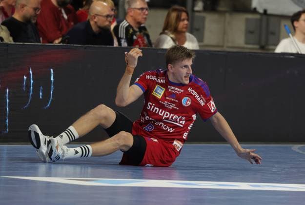 29.05.2026 - Handball - 1. Bundesliga DAIKIN HBL - Saison 2025 2026 - 33. Spieltag: HC Erlangen Metropolregion Nürnberg HCE - Bergischer HC - DaMa - xdaxmax - Sander Andreassen Overjordet ( 8, HC Erlangen HCE ) enttäuscht Enttäuschung am Boden