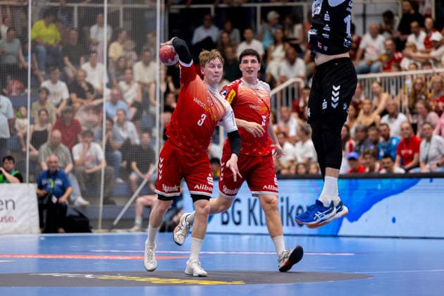 29.05.2026, 33. Spieltag der 2. Handball Bundesliga, TuSEM Essen - HSG Nordhorn-Lingen. v. l. Felix Mart (TuSEM Essen), Valentin Willner (TuSEM Essen). Essen Am Hallo NRW Deutschland xRHR-FOTO DEx Copyright: DennisxEwert RHR-FOTOx RHR-FOTO DE