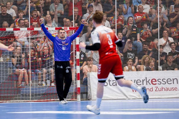 29.05.2026, 33. Spieltag der 2. Handball Bundesliga, TuSEM Essen - HSG Nordhorn-Lingen. Torwart Dominik Plaue (TuSEM Essen) jubelt. Essen Am Hallo NRW Deutschland xRHR-FOTO DEx Copyright: DennisxEwert RHR-FOTOx RHR-FOTO DE