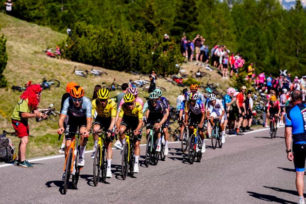 the pack riders during Stage 19 of the Giro d’Italia, from Feltre to Alleghe, Italy, Friday, May 29, 2026.  Copyright: xFabioxFerrari LaPressex