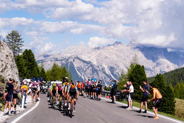 the pack riders during Stage 19 of the Giro d’Italia, from Feltre to Alleghe, Italy, Friday, May 29, 2026.  Copyright: xFabioxFerrari LaPressex