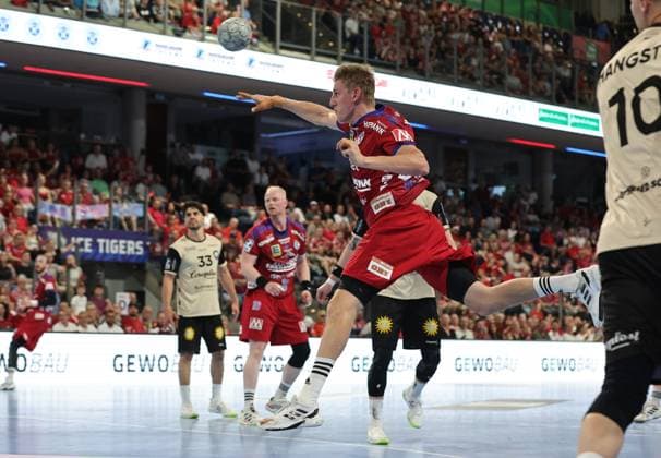 29.05.2026 - Handball - 1. Bundesliga DAIKIN HBL - Saison 2025 2026 - 33. Spieltag: HC Erlangen Metropolregion Nürnberg HCE - Bergischer HC - DaMa - xdaxmax - Sander Andreassen Overjordet ( 8, HC Erlangen HCE )