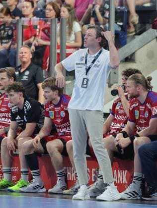 29.05.2026 - Handball - 1. Bundesliga DAIKIN HBL - Saison 2025 2026 - 33. Spieltag: HC Erlangen Metropolregion Nürnberg HCE - Bergischer HC - DaMa - xdaxmax - Johannes Sellin ( Trainer HC Erlangen HCE ) enttäuscht Enttäuschung