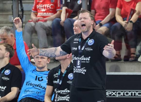 29.05.2026 - Handball - 1. Bundesliga DAIKIN HBL - Saison 2025 2026 - 33. Spieltag: HC Erlangen Metropolregion Nürnberg HCE - Bergischer HC - DaMa - xdaxmax - Jubel Freude - Arnor Thor Gunnarsson (Trainer, Bergischer HC ) jubelt