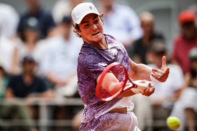May 29, 2026, Paris, France, France: Joao FONSECA of Brazil during the sixth day of the Roland-Garros 2026, French Open 2026, Grand Slam tennis tournament at Roland-Garros Stadium on May 29, 2026 in Paris, France. Roland Garros 2026 - Day 6  - ZUMAm308 20260529_zsp_m308_054 Copyright: xMatthieuxMirvillex
