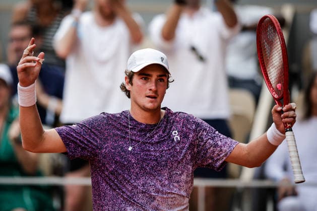 May 29, 2026, Paris, France, France: Joao FONSECA of Brazil celebrates his point during the sixth day of the Roland-Garros 2026, French Open 2026, Grand Slam tennis tournament at Roland-Garros Stadium on May 29, 2026 in Paris, France. Roland Garros 2026 - Day 6  - ZUMAm308 20260529_zsp_m308_060 Copyright: xMatthieuxMirvillex