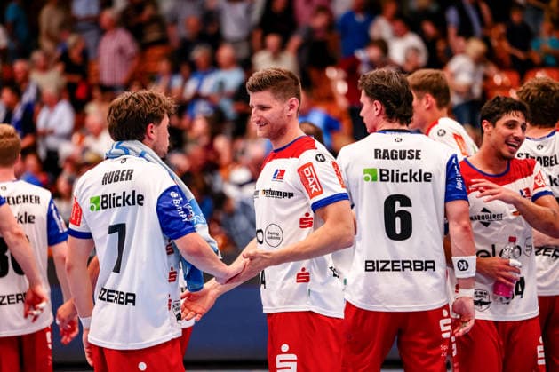 Elias Huber (HBW Balingen-Weilstetten, 07) und Georg Poehle (HBW Balingen-Weilstetten, 94) Jubel Freude nach dem Sieg, Dessau-Rosslauer HV 06 vs. HBW Balingen-Weilstetten, Handball, 2. Bundesliga, 33. Spieltag, Saison 2025 26, 29.05.2026, Dessau-Rosslauer HV 06 vs. HBW Balingen-Weilstetten, Handball, 2. Bundesliga, 33. Spieltag, Saison 2025 26, 29.05.2026 Dessau-Rosslau Copyright: xEibner-Pressefoto LauraxRoemerx EP_LRR