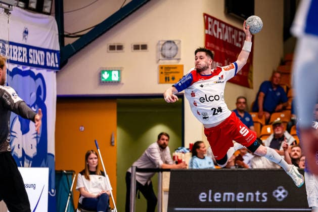 Elias Fluegel (HBW Balingen-Weilstetten, 24) wirft den Ball, Dessau-Rosslauer HV 06 vs. HBW Balingen-Weilstetten, Handball, 2. Bundesliga, 33. Spieltag, Saison 2025 26, 29.05.2026, Dessau-Rosslauer HV 06 vs. HBW Balingen-Weilstetten, Handball, 2. Bundesliga, 33. Spieltag, Saison 2025 26, 29.05.2026 Dessau-Rosslau Copyright: xEibner-Pressefoto LauraxRoemerx EP_LRR