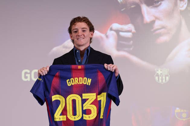 Barcelona s new player Anthony Gordon BARCELONA, SPAIN - MAY 29: English player Anthony Gordon poses during his official presentation as new player of FC Barcelona, Barca in Barcelona, on May 29, 2026. Adria Puig Anadolu Barcelona Spain. Editorial use only. Please get in touch for any other usage.  Copyright: x2026xAnadoluxAdriaxPuigx