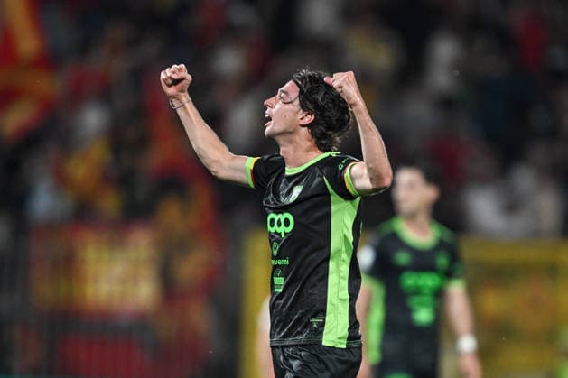 Monza v Catanzaro - Serie B Playoff Final Ruggero Frosinini of US Catanzaro celebrates after a goal during the Italian Serie BKT second leg final football match between AC Monza and US Catanzaro at U-Power Stadium in Monza, Italy, on May 29, 2026. Monza Italy  Copyright: xTizianoxBallabiox originalFilename:ballabio-acmonzaa260529_npD4a.jpg