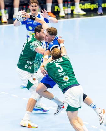 29.05.2026, GER, Handball, Maenner, Saison 25 26, Daikin 1.Bl, 30.Spieltag, ThSV Eisenach - Fuechse Berlin Mijajlo Marsenic (Fuechse Berlin), Stephan Seitz (ThSV Eisenach,44), Max Darj (Fuechse Berlin) 99817 Eisenach Werner-Assmann-Halle Am Sportp Thueringen Deutschland