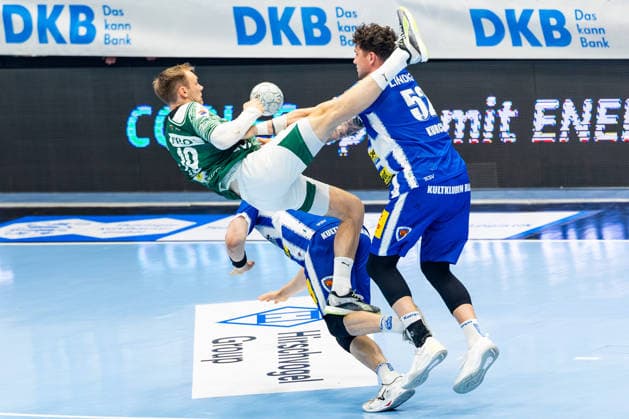 29.05.2026, GER, Handball, Maenner, Saison 25 26, Daikin 1.Bl, 30.Spieltag, ThSV Eisenach - Fuechse Berlin Mathias Gidsel (Fuechse Berlin), Justin Kurch (ThSV Eisenach,52), Tillman Leu (ThSV Eisenach,99) 99817 Eisenach Werner-Assmann-Halle Am Sportp Thueringen Deutschland