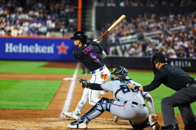 Miami Marlins v New York Mets - MLB, Baseball Herren, USA New York Mets player A.J. Ewing 9 singles during the fifth inning of a baseball game against the Miami Marlins at Citi Field in Corona, New York, on May 29, 2026. Flushing United States  Copyright: xGordonxDonovanx originalFilename:donovan-mlbmiami260529_npaVj.jpg